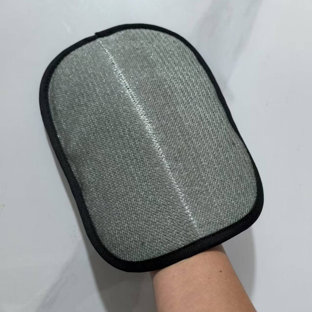 Détail du tissu maille double face du gant anti-poils